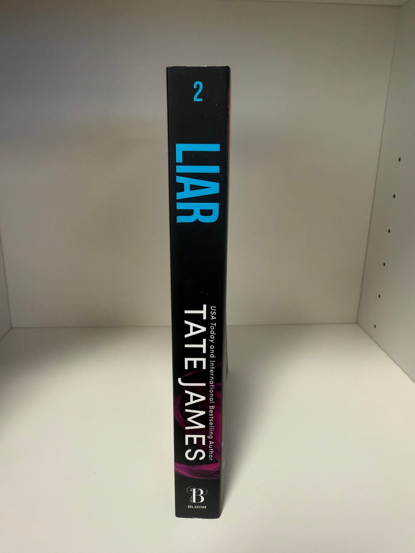 LIAR TRAD PAPERBACK - US SIZE - Hair Spine